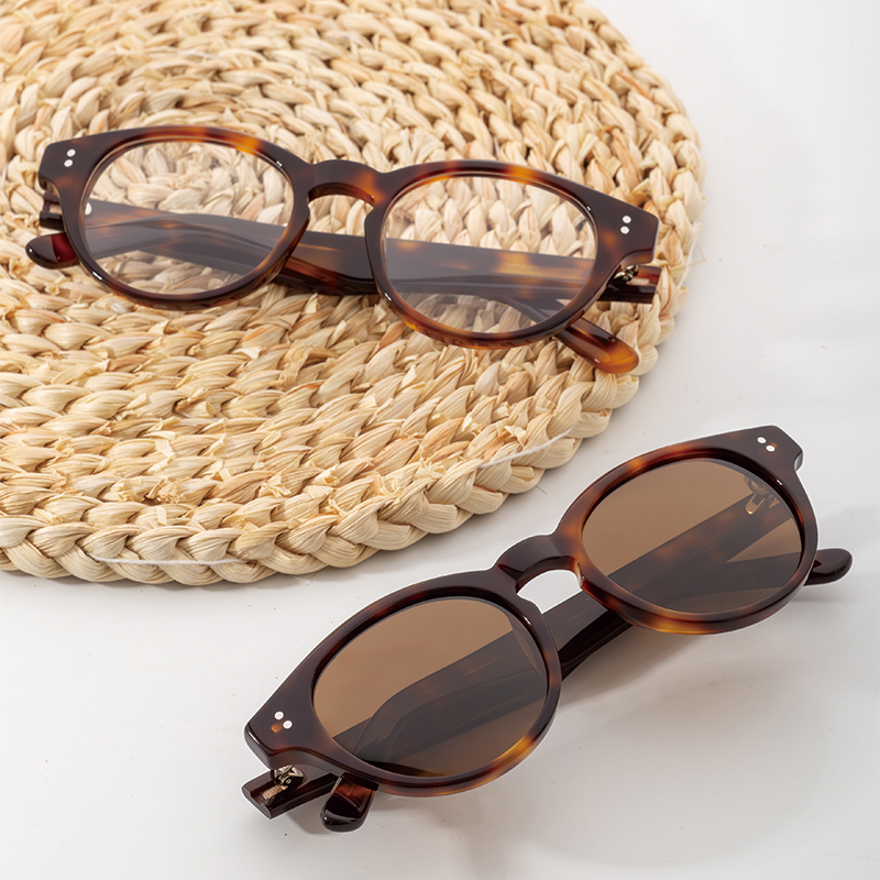 The Latest Model Of Trendy High Quality Half Titanium Sunglasses OEM Sunglasses Men