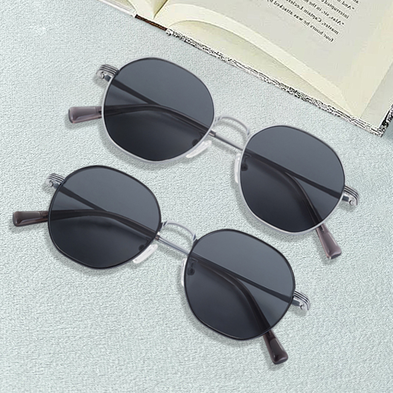 China Manufacturer Customized Wholesale 2025 Metal New Design Elliptical Titanium Sunglasses For Men And Women