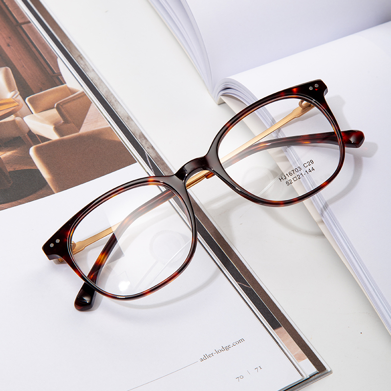 Manufacturer Custom Ladies Fashion Acetate Hot Sale Luxury Titanium Temple Eyeglasses Optical Frame Eyewear
