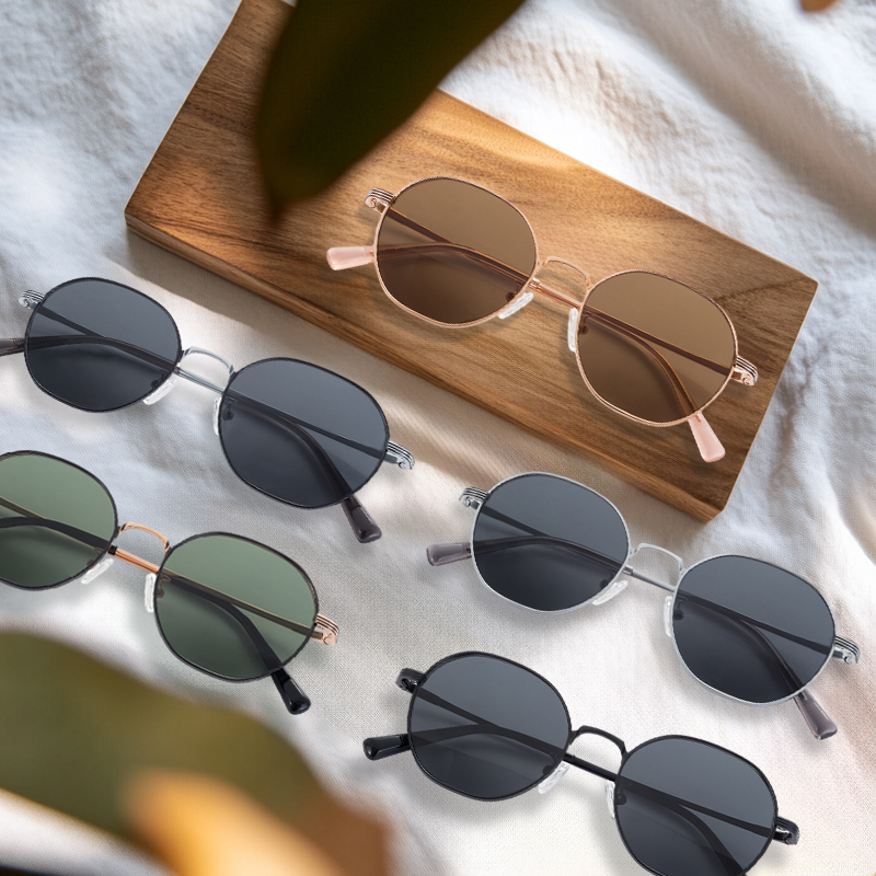 2025 Latest European And American Retro Style Round Ultra Light Frame Fashion Customized Titanium Sunglasses
